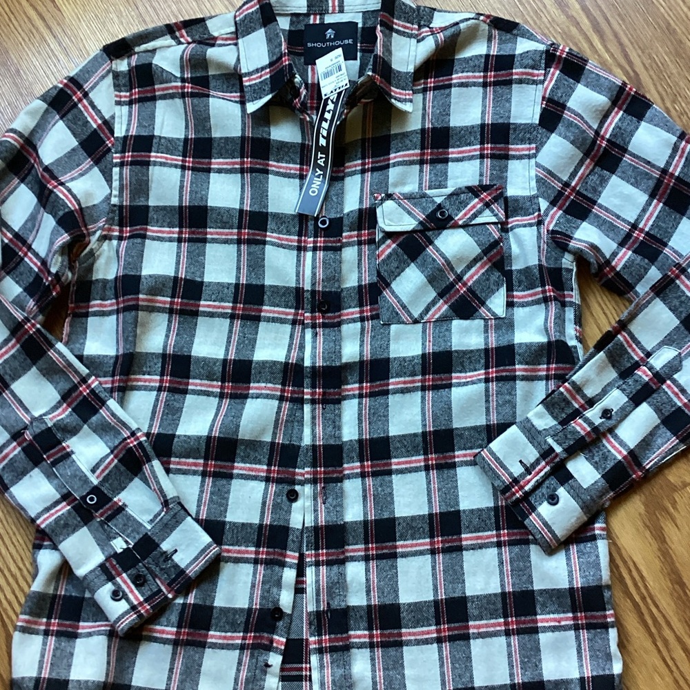 Tilly's Black, White, and Red Plaid Shirt nwt